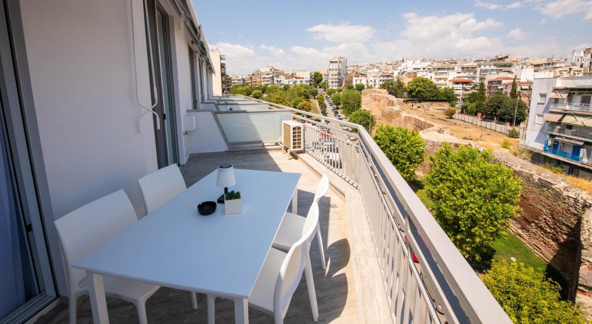 Skia Luxury Living Above The Walls เทสซาโลนิกิ ภายนอก รูปภาพ