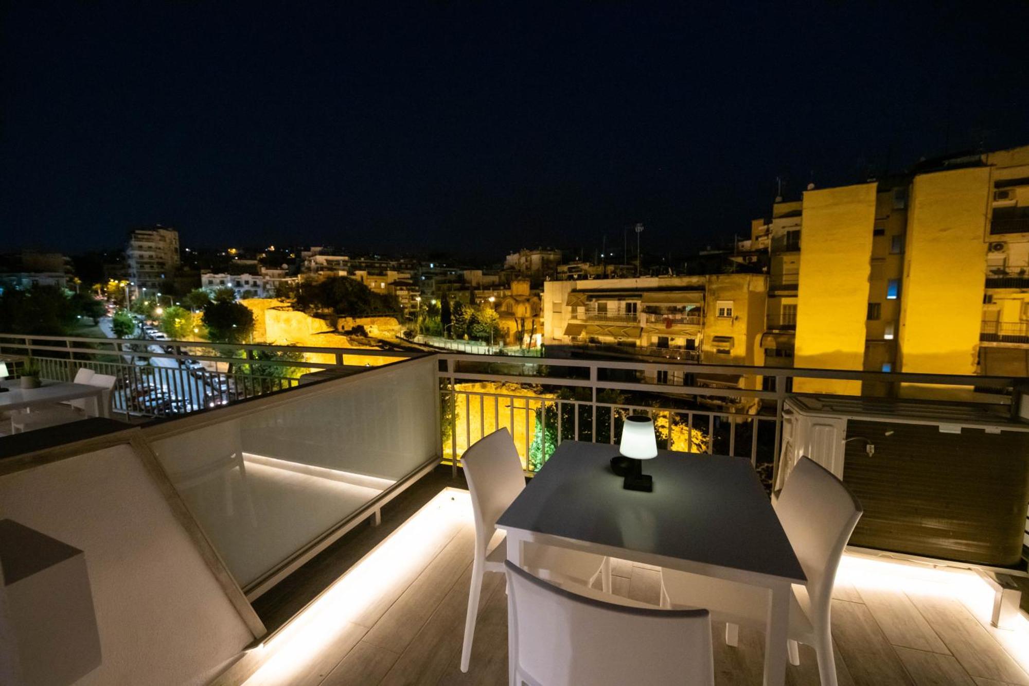 Skia Luxury Living Above The Walls เทสซาโลนิกิ ภายนอก รูปภาพ