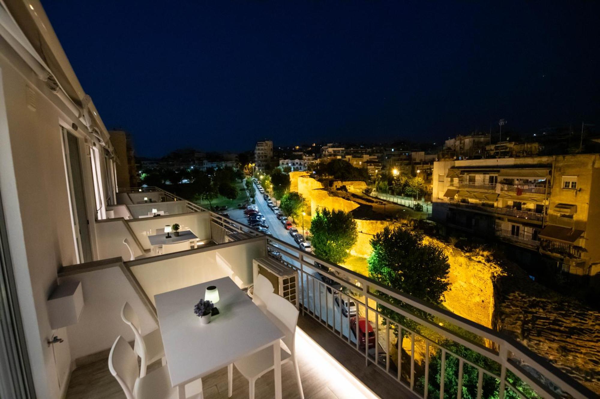 Skia Luxury Living Above The Walls เทสซาโลนิกิ ภายนอก รูปภาพ