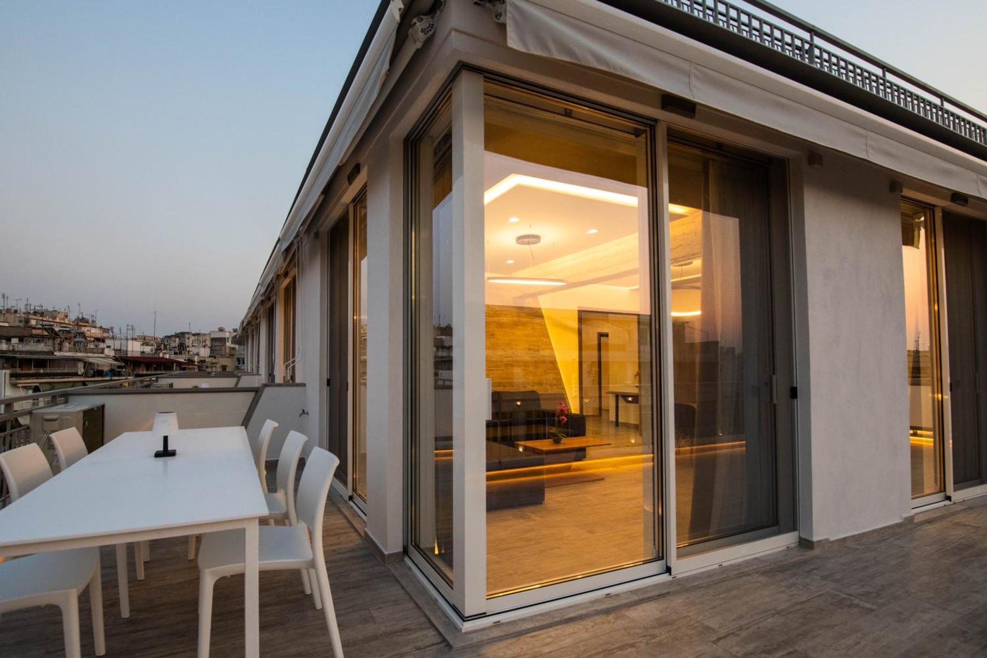 Skia Luxury Living Above The Walls เทสซาโลนิกิ ภายนอก รูปภาพ