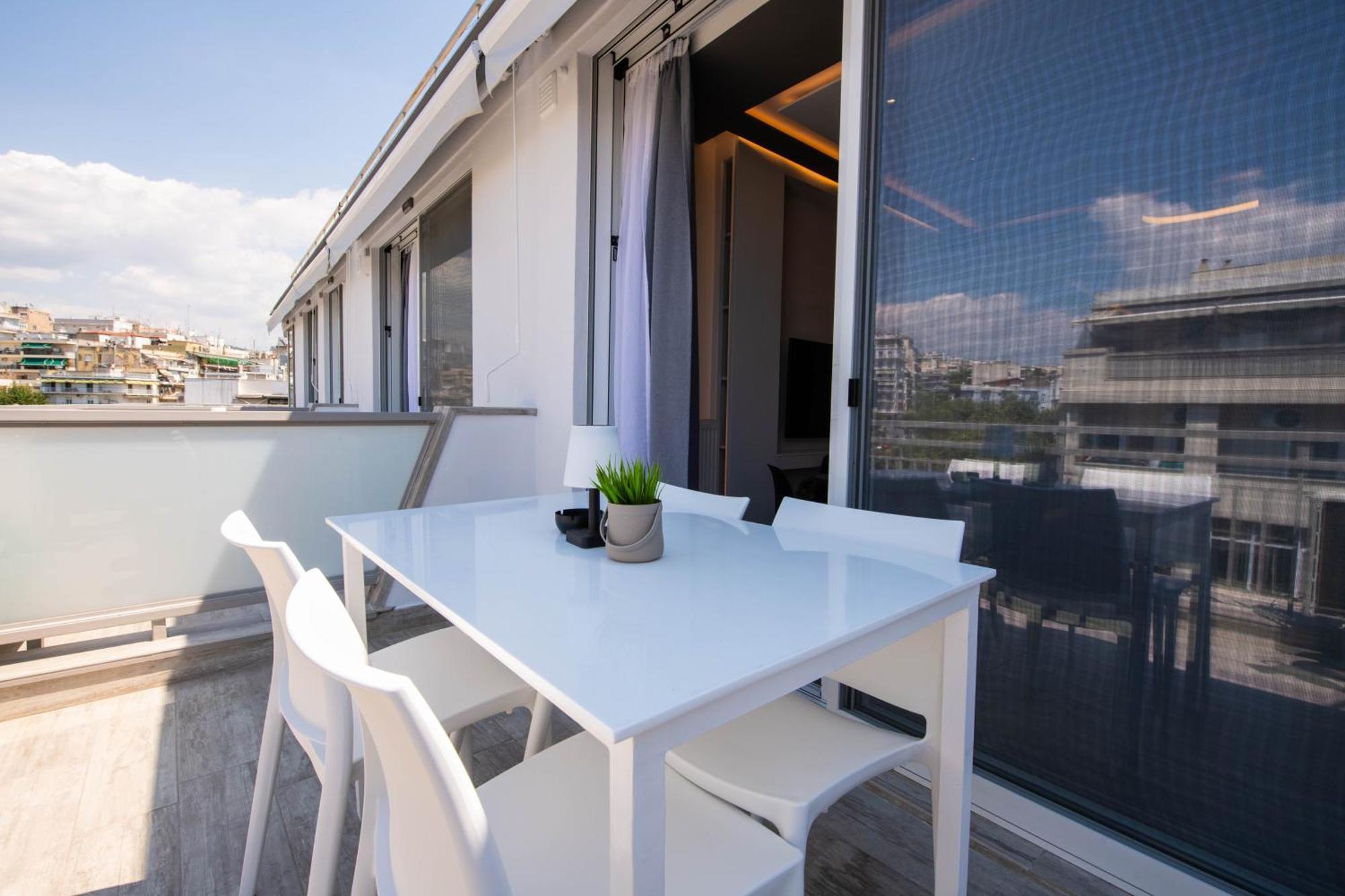 Skia Luxury Living Above The Walls เทสซาโลนิกิ ภายนอก รูปภาพ